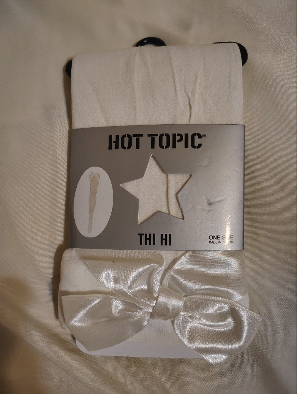 Hot Topic  White  Thigh Highs Stockings With Bow